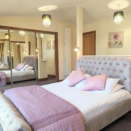 Torridon 1 With Private Hot Tub - Fife - Loch Leven - Lomond Hills- Pet Friendly Kelty Exterior foto