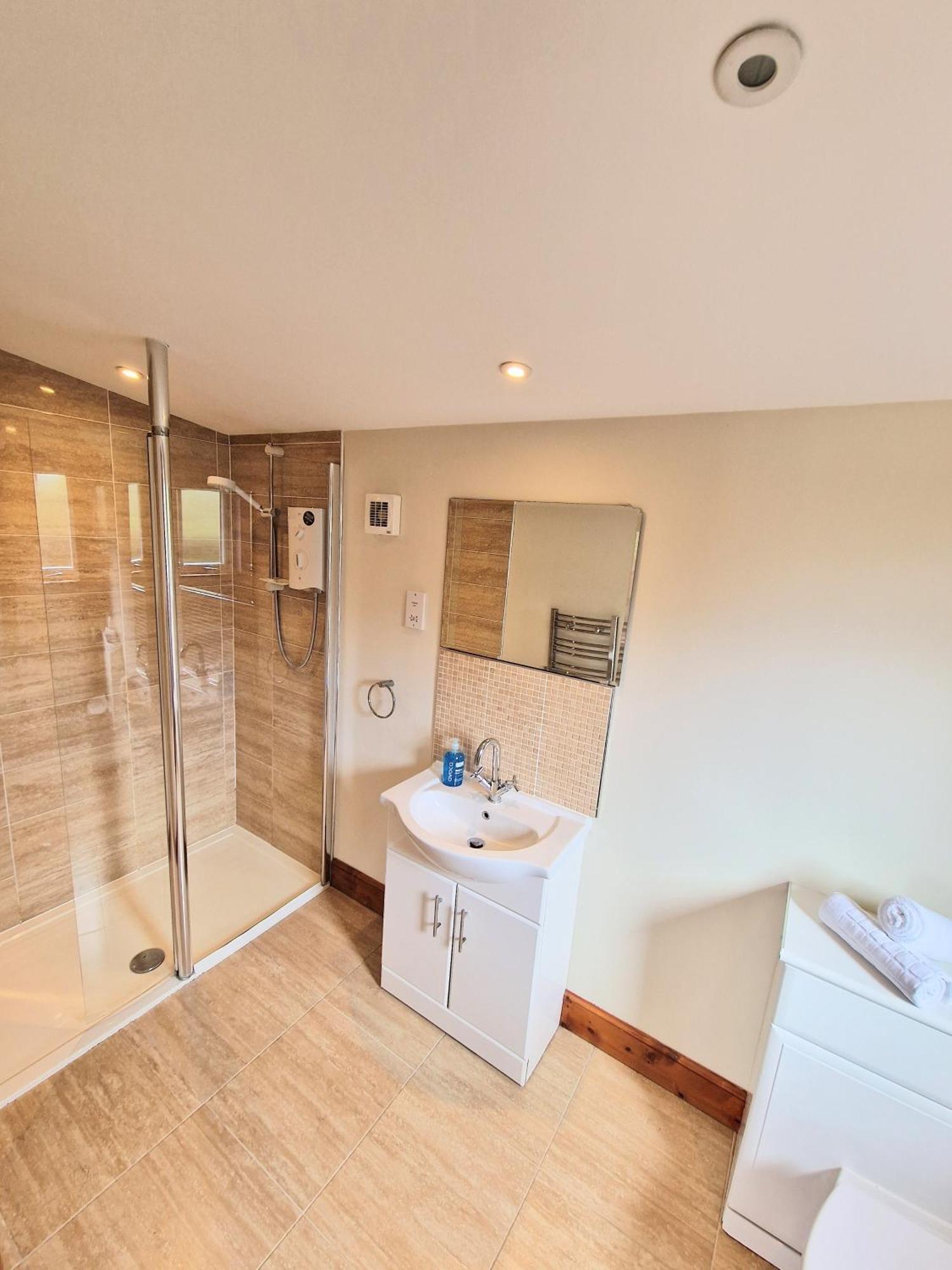 Torridon 1 With Private Hot Tub - Fife - Loch Leven - Lomond Hills- Pet Friendly Kelty Exterior foto