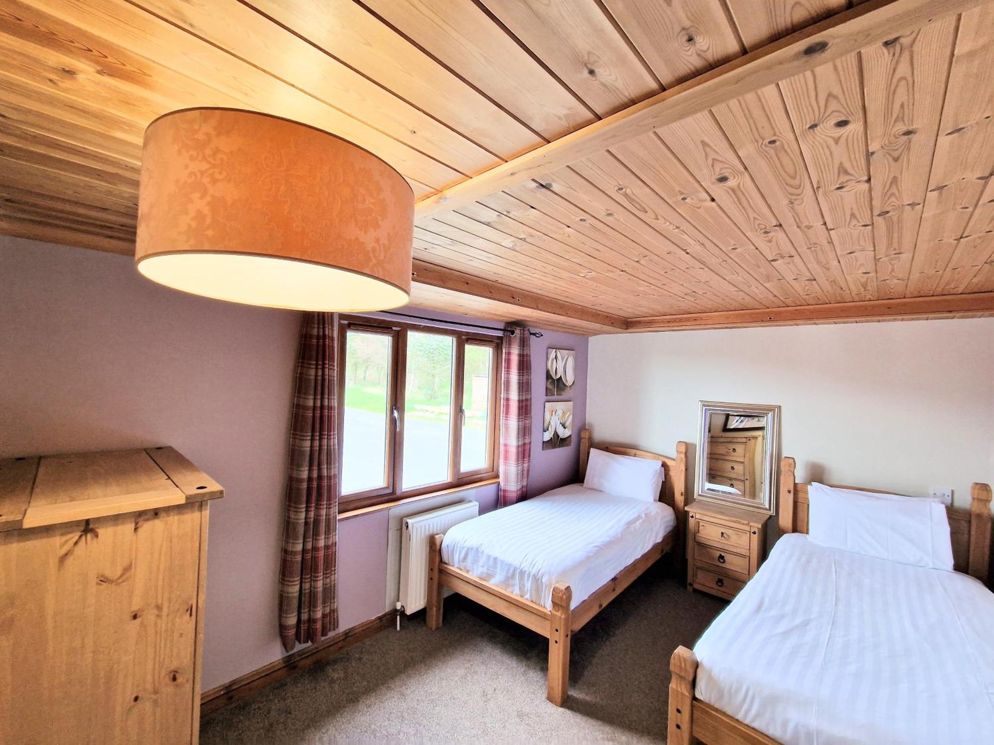 Torridon 1 With Private Hot Tub - Fife - Loch Leven - Lomond Hills- Pet Friendly Kelty Exterior foto