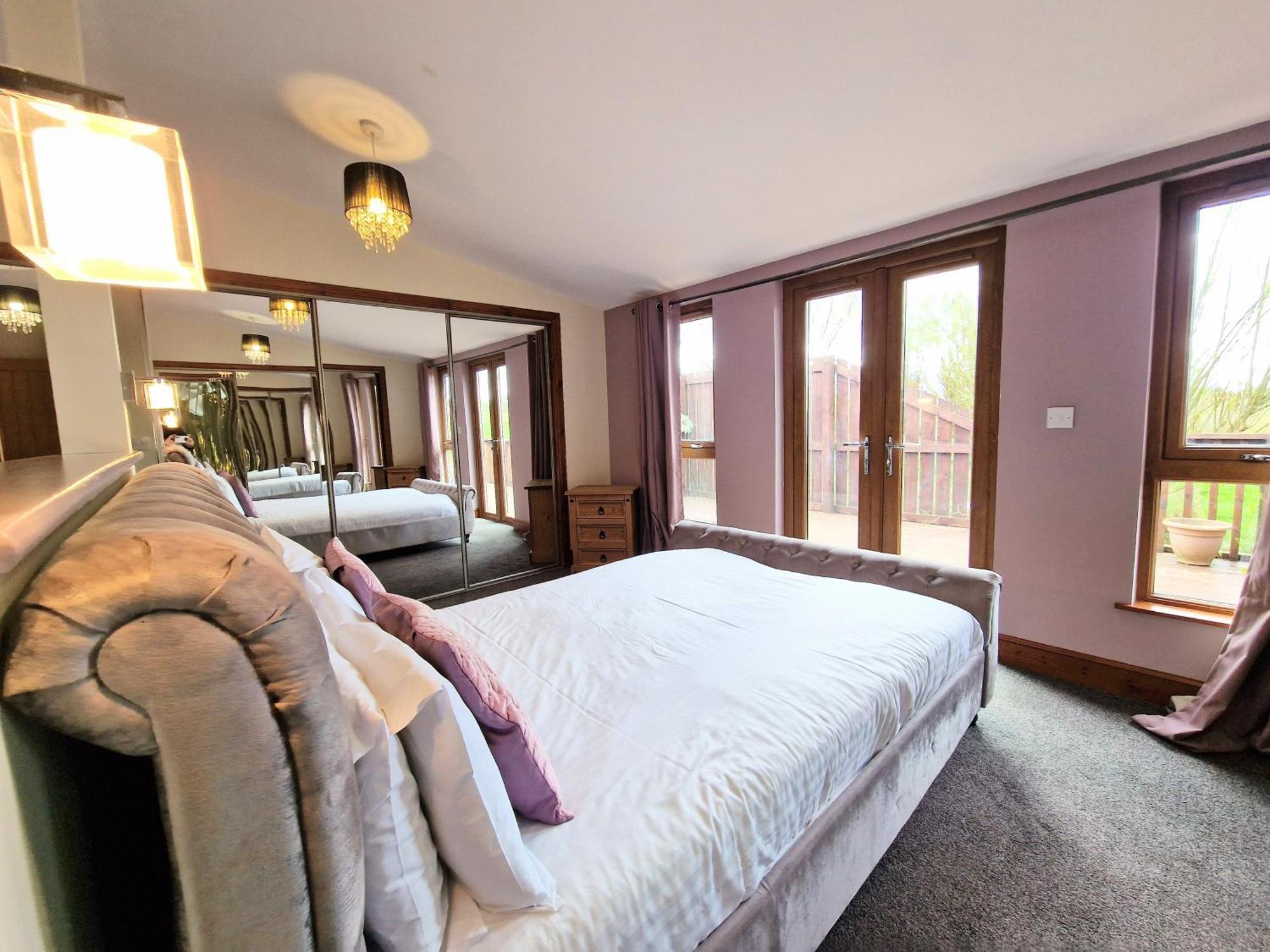 Torridon 1 With Private Hot Tub - Fife - Loch Leven - Lomond Hills- Pet Friendly Kelty Exterior foto